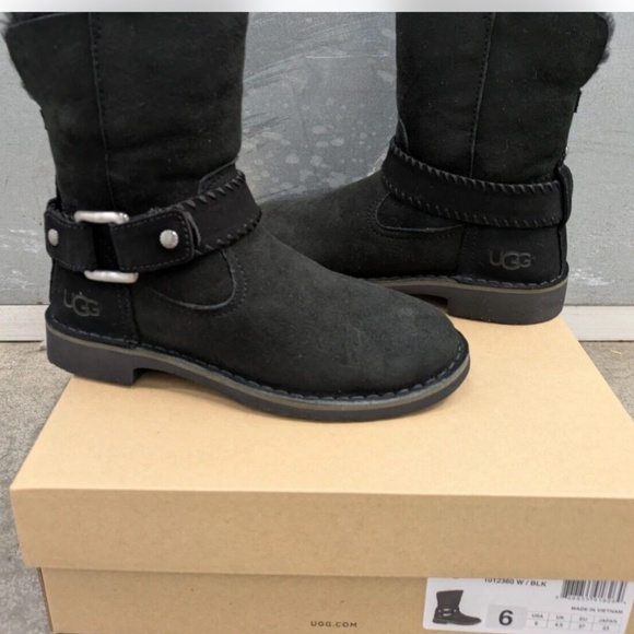 UGG Cedric Water Resistant Black Suede Sheepskin Buckle Boots Size 6 NEW - Picture 3 of 15